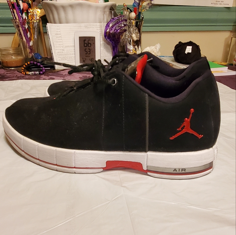 Jordan Team Elite 2 Low Men's Shoe size 8
